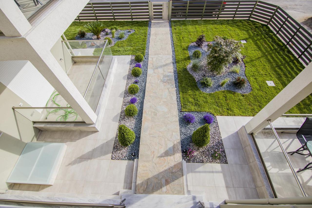 Armonia Resort Ofrinion Bagian luar foto