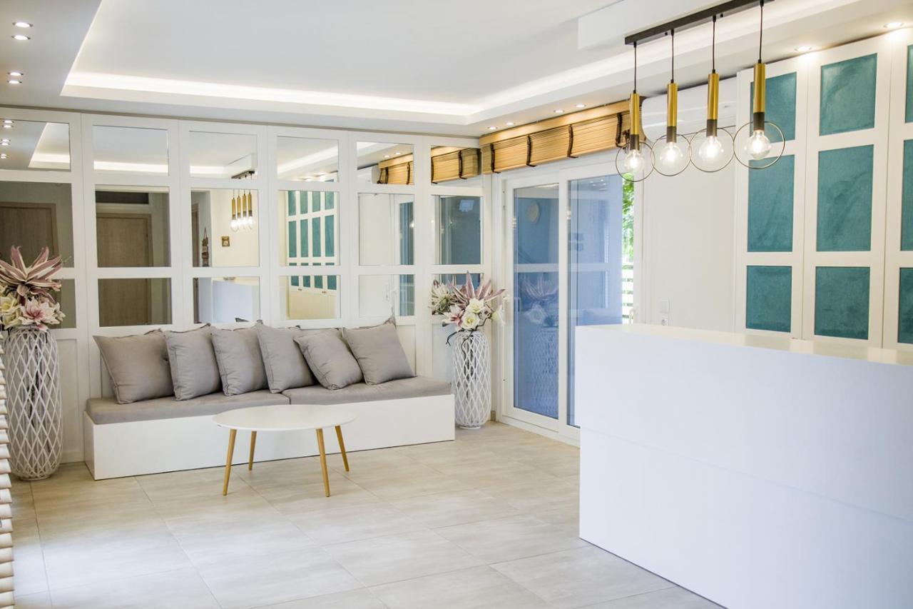 Armonia Resort Ofrinion Bagian luar foto