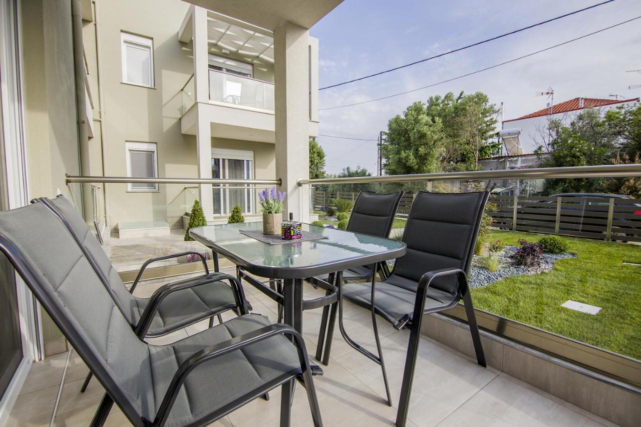 Armonia Resort Ofrinion Bagian luar foto