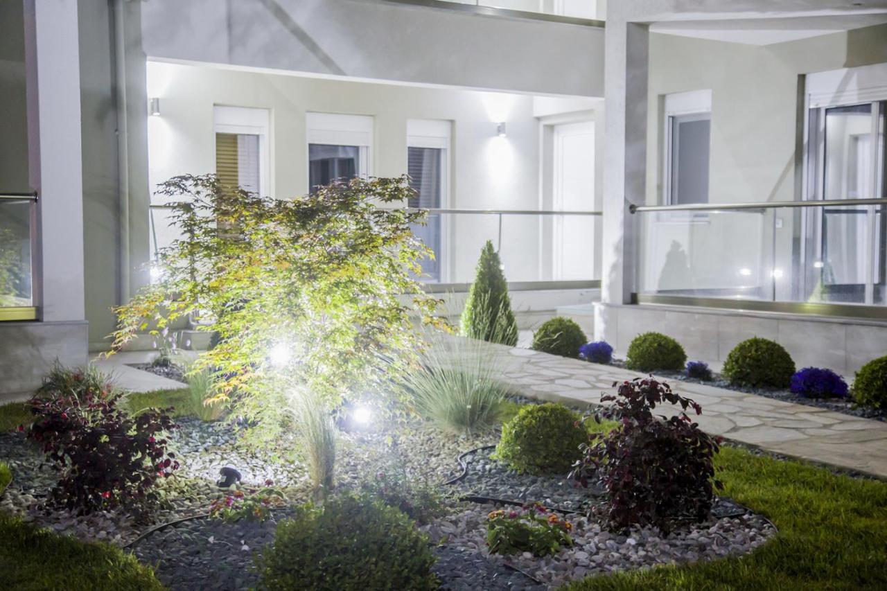 Armonia Resort Ofrinion Bagian luar foto