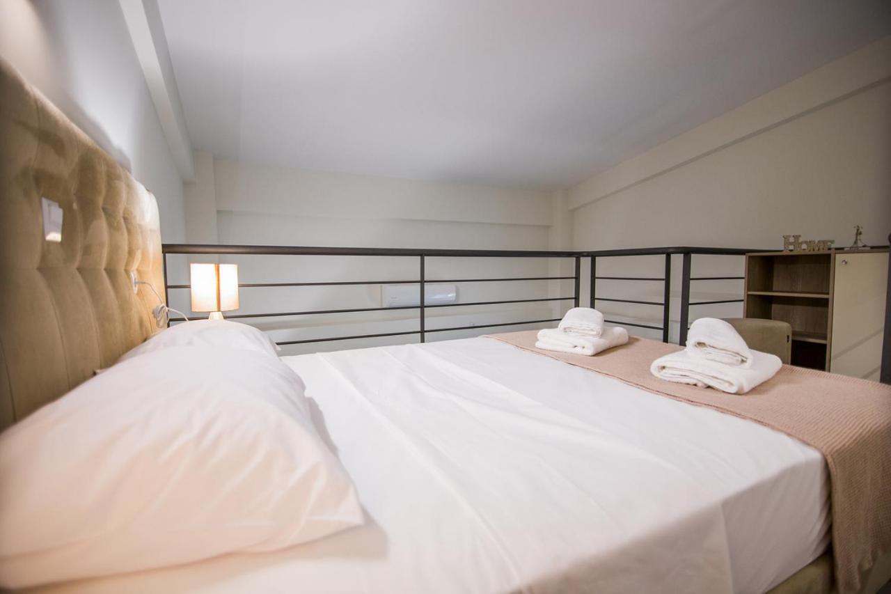 Armonia Resort Ofrinion Bagian luar foto