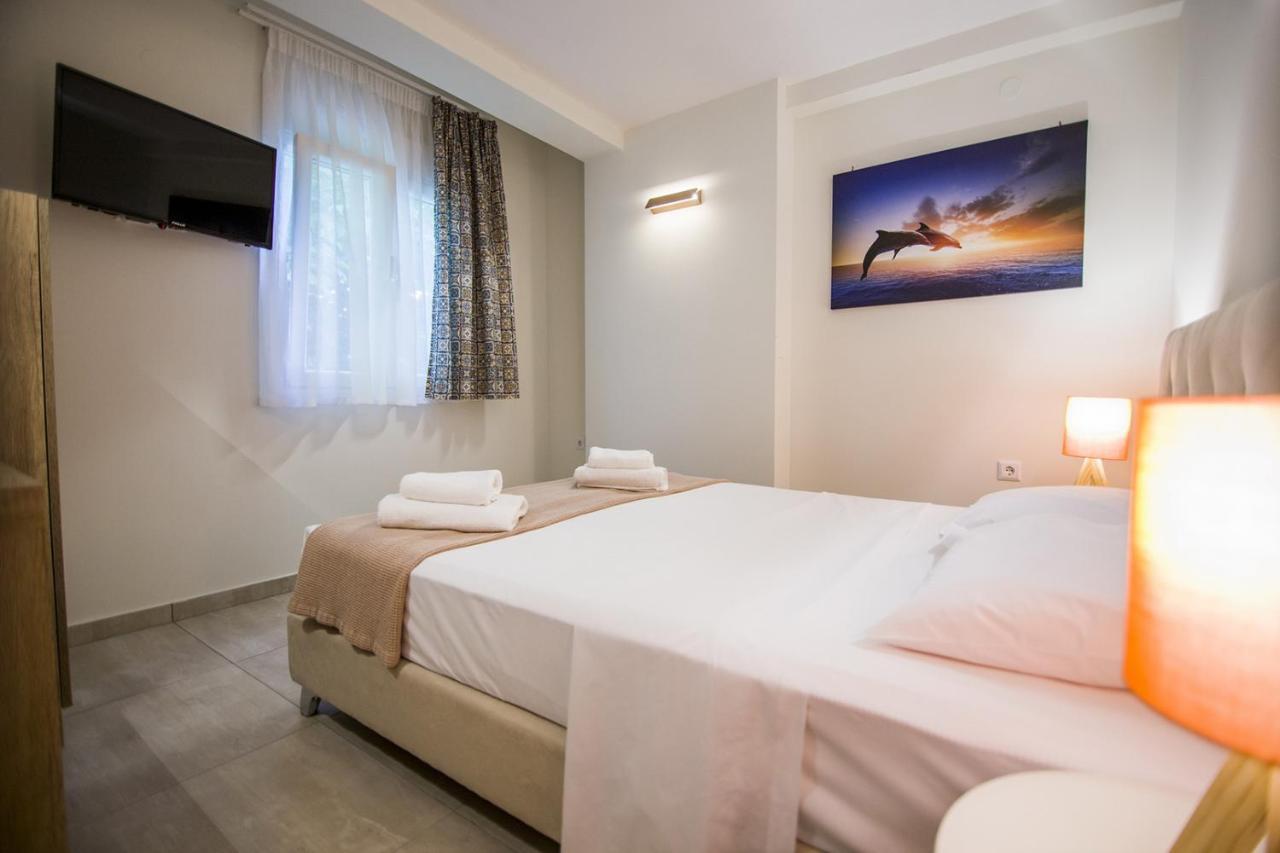 Armonia Resort Ofrinion Bagian luar foto
