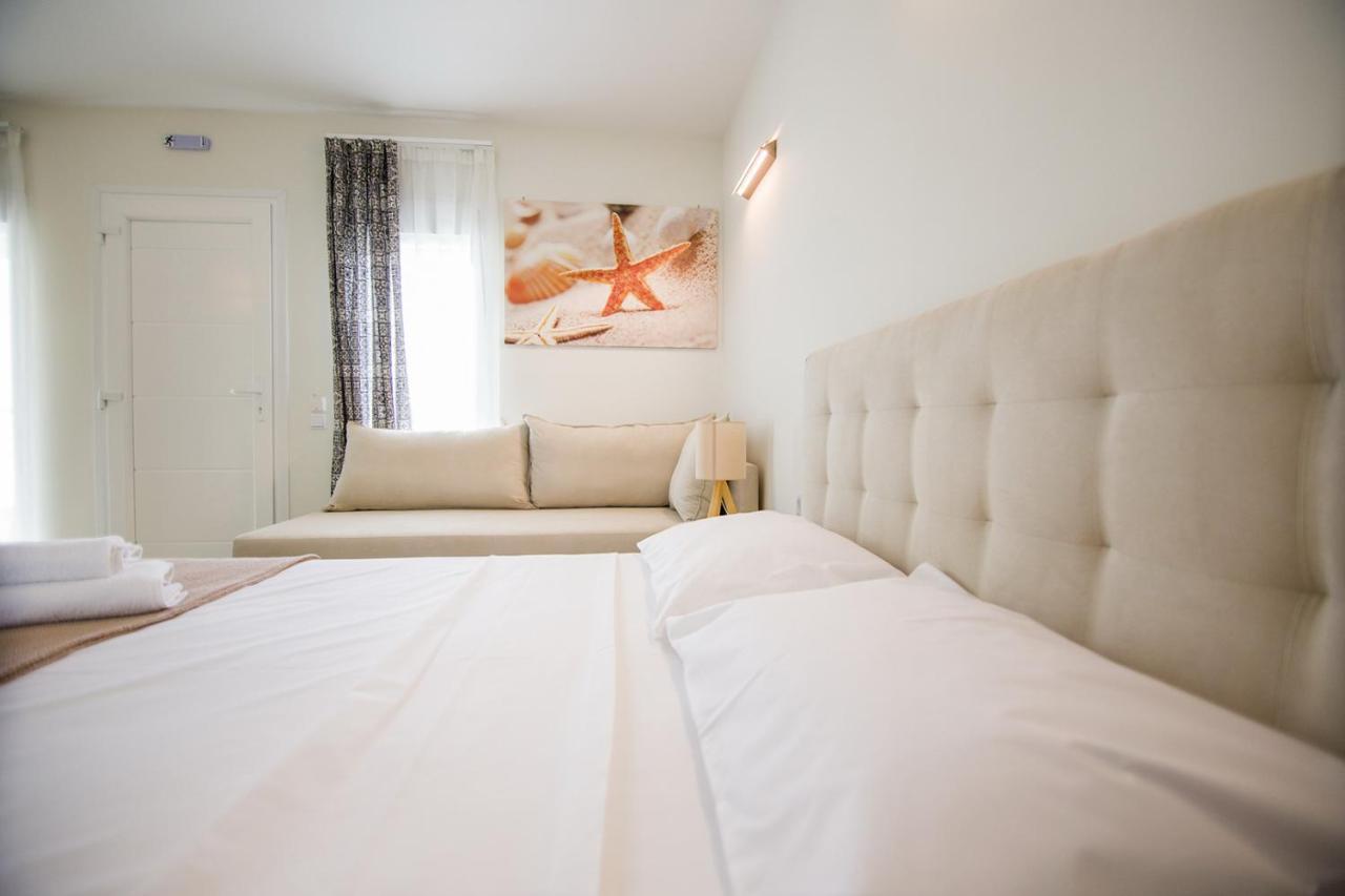 Armonia Resort Ofrinion Bagian luar foto