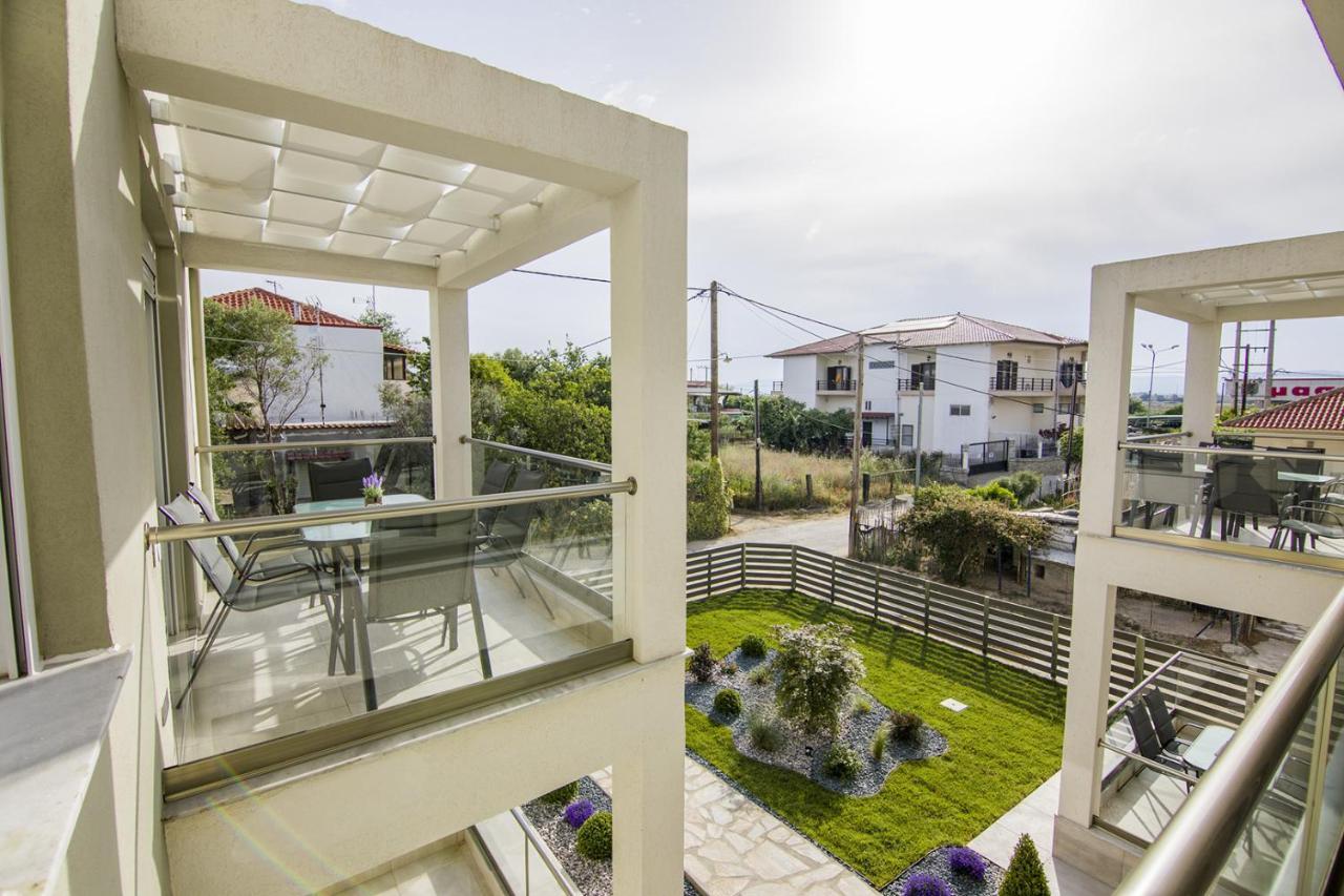 Armonia Resort Ofrinion Bagian luar foto