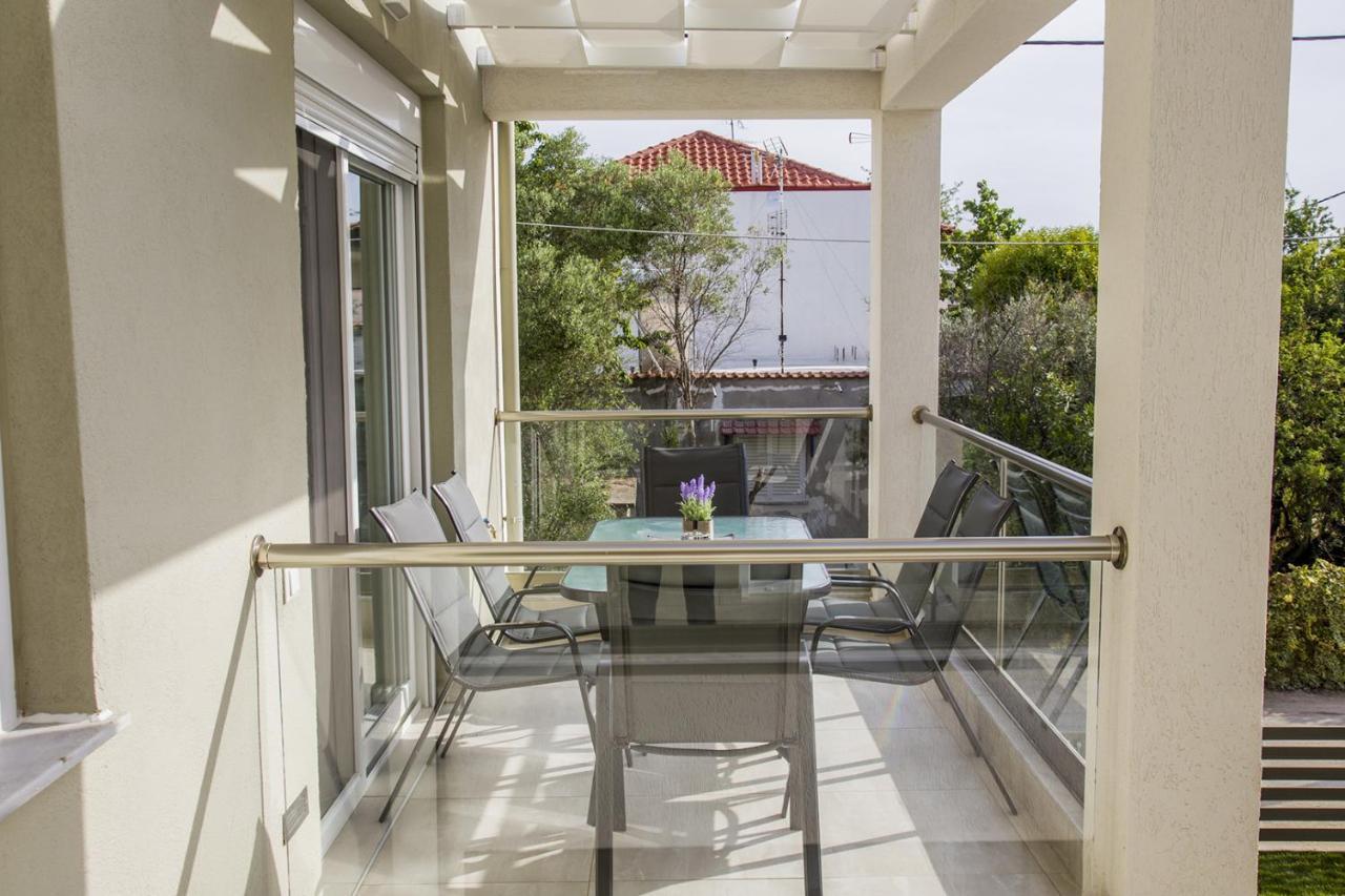 Armonia Resort Ofrinion Bagian luar foto