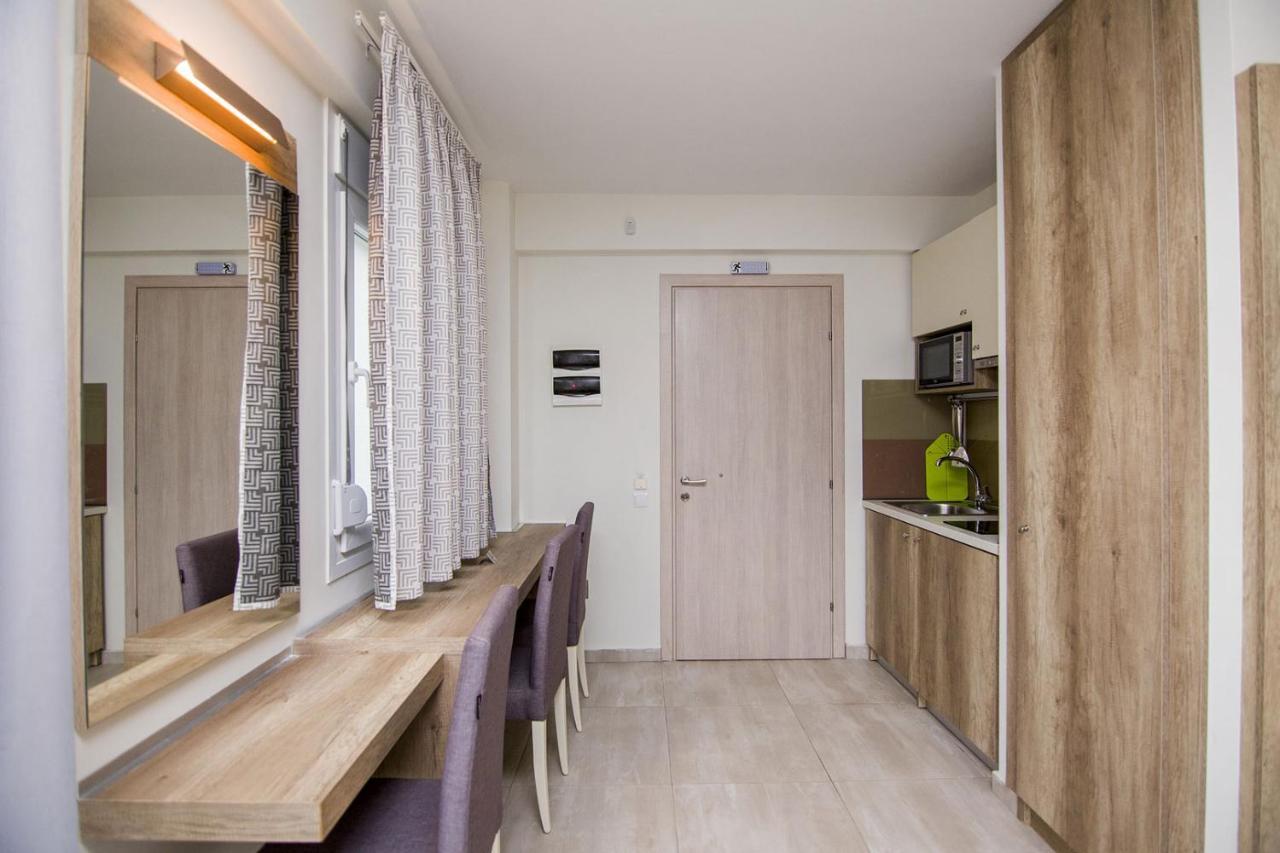 Armonia Resort Ofrinion Bagian luar foto