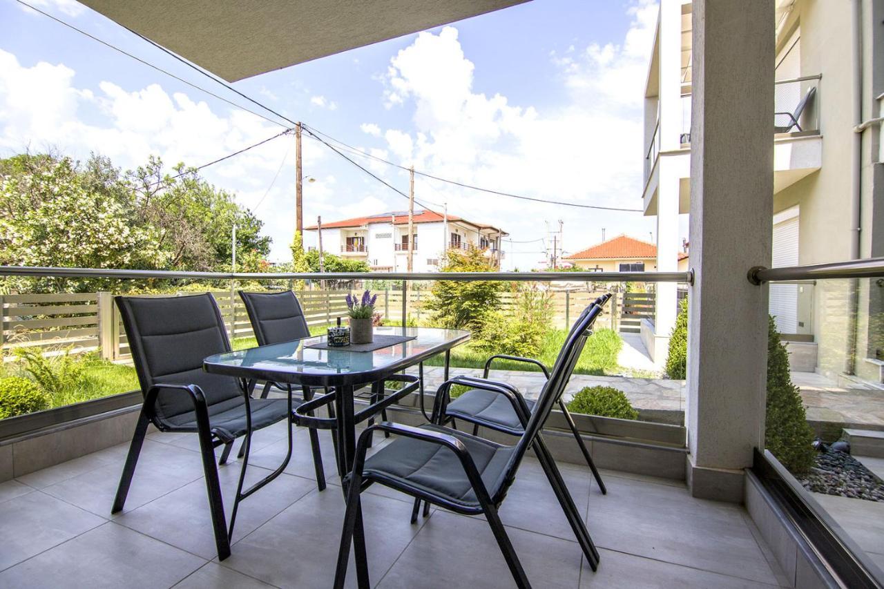 Armonia Resort Ofrinion Bagian luar foto